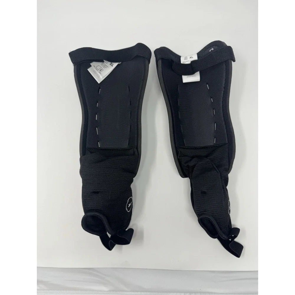 Reebok Men's Shinguards Size XL Black Integrity 500s Soccer